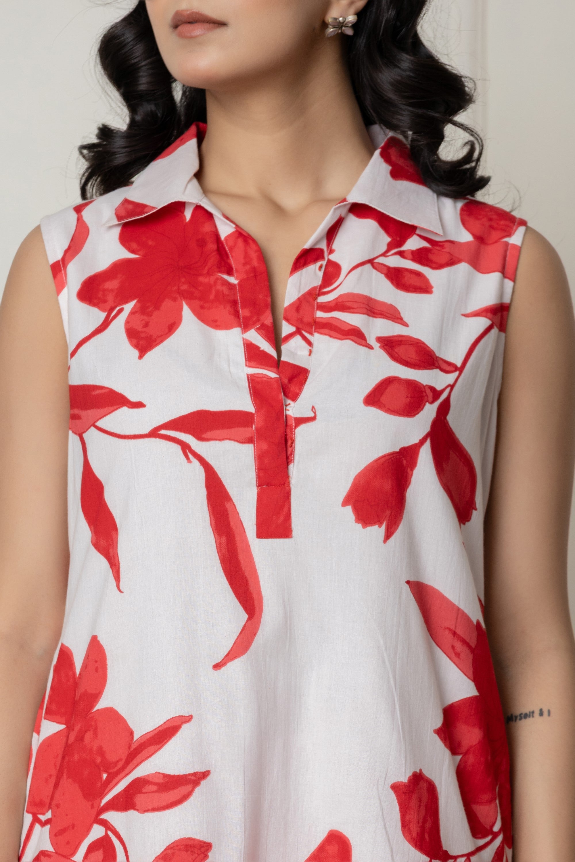 Red & White Floral Printed Sleeveless Co-ord Set