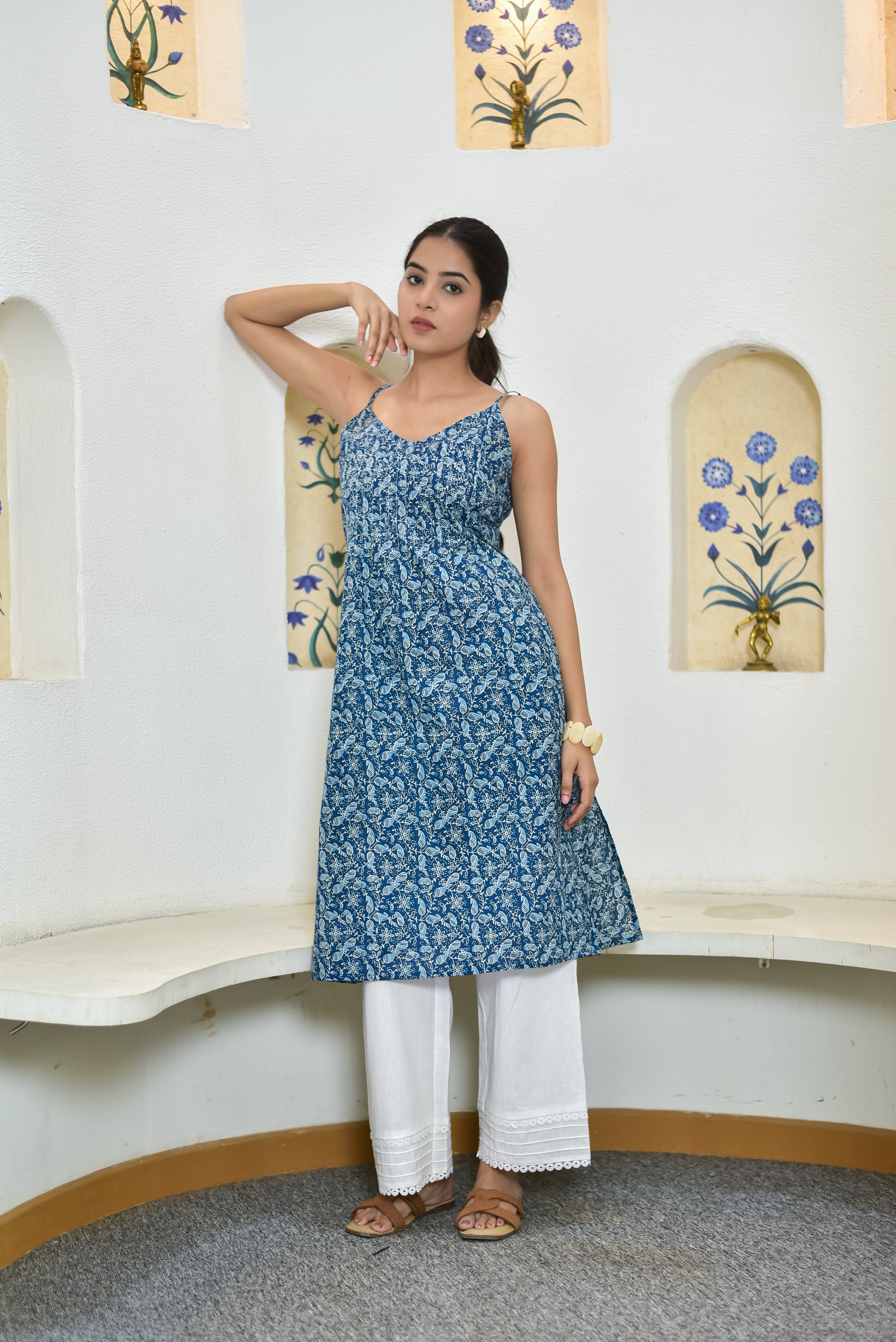 Blue Floral Sleeveless Kurti