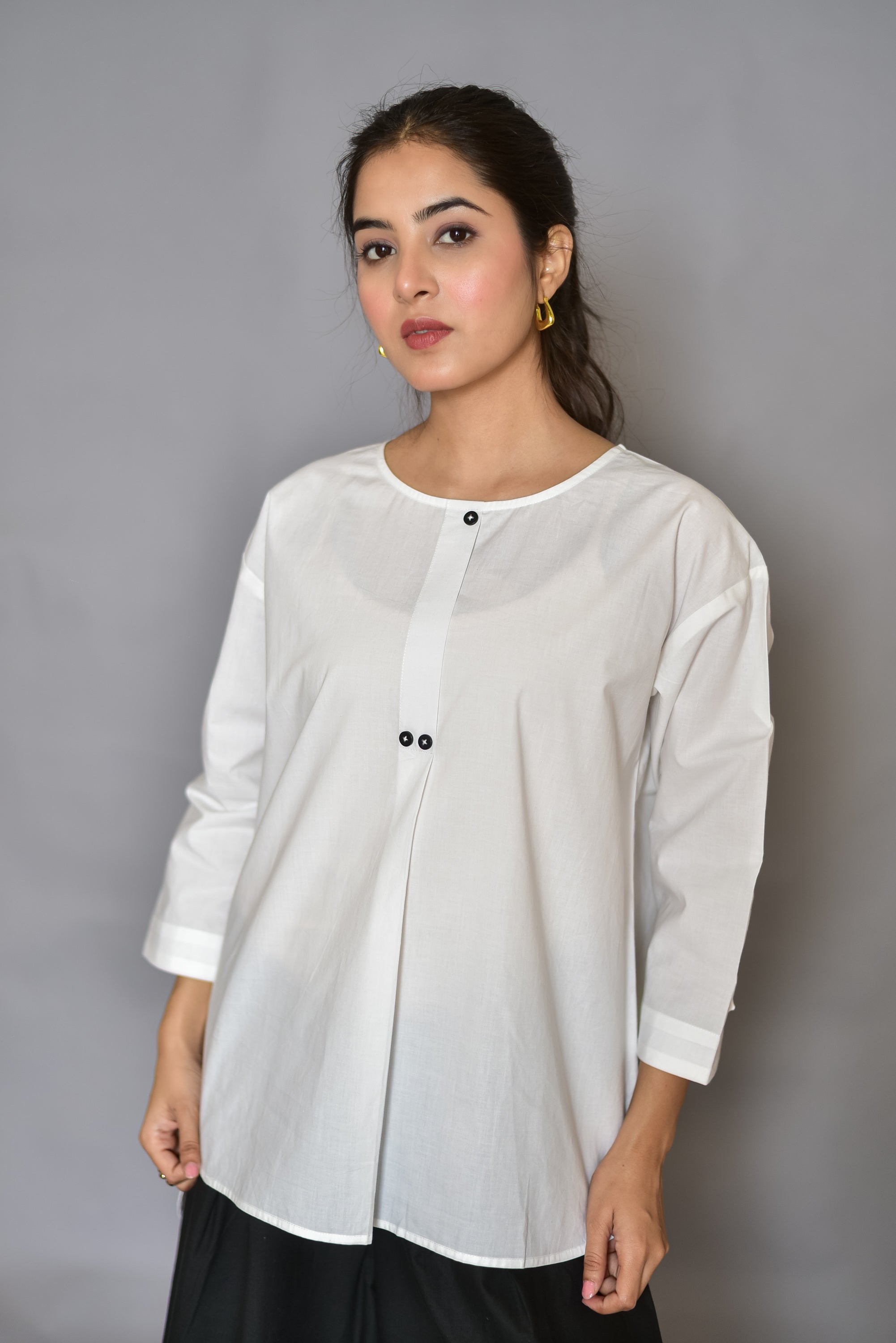 Minimalist High-Low Loose-Fit Top (White Solid)