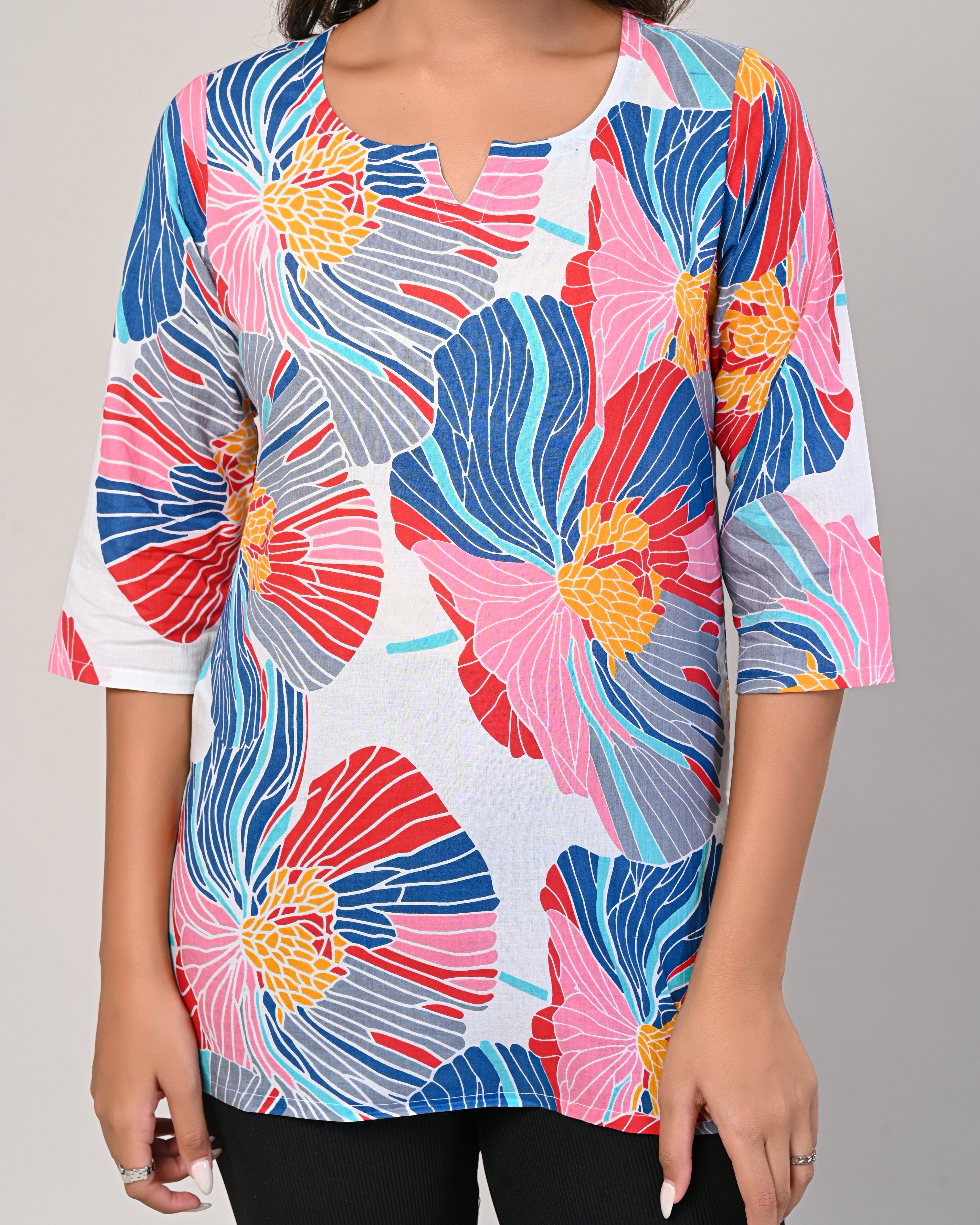 Women’s Floral Printed Top