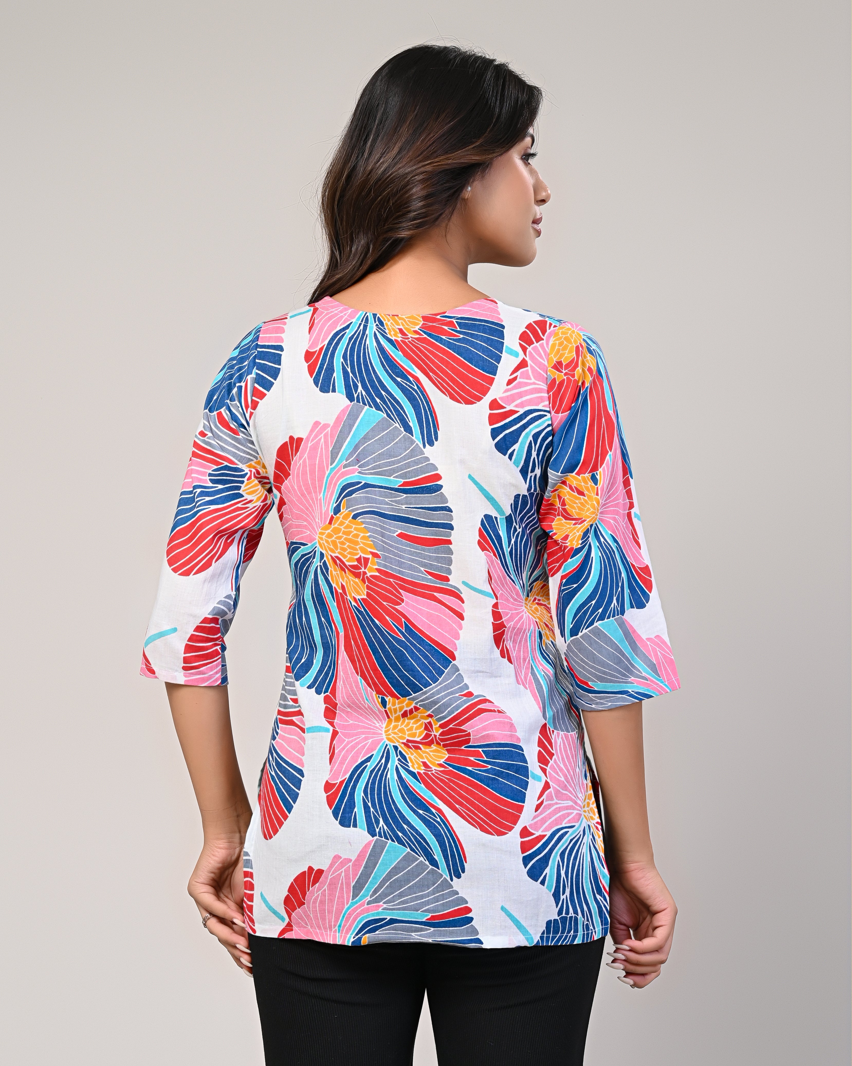 Women’s Floral Printed Top