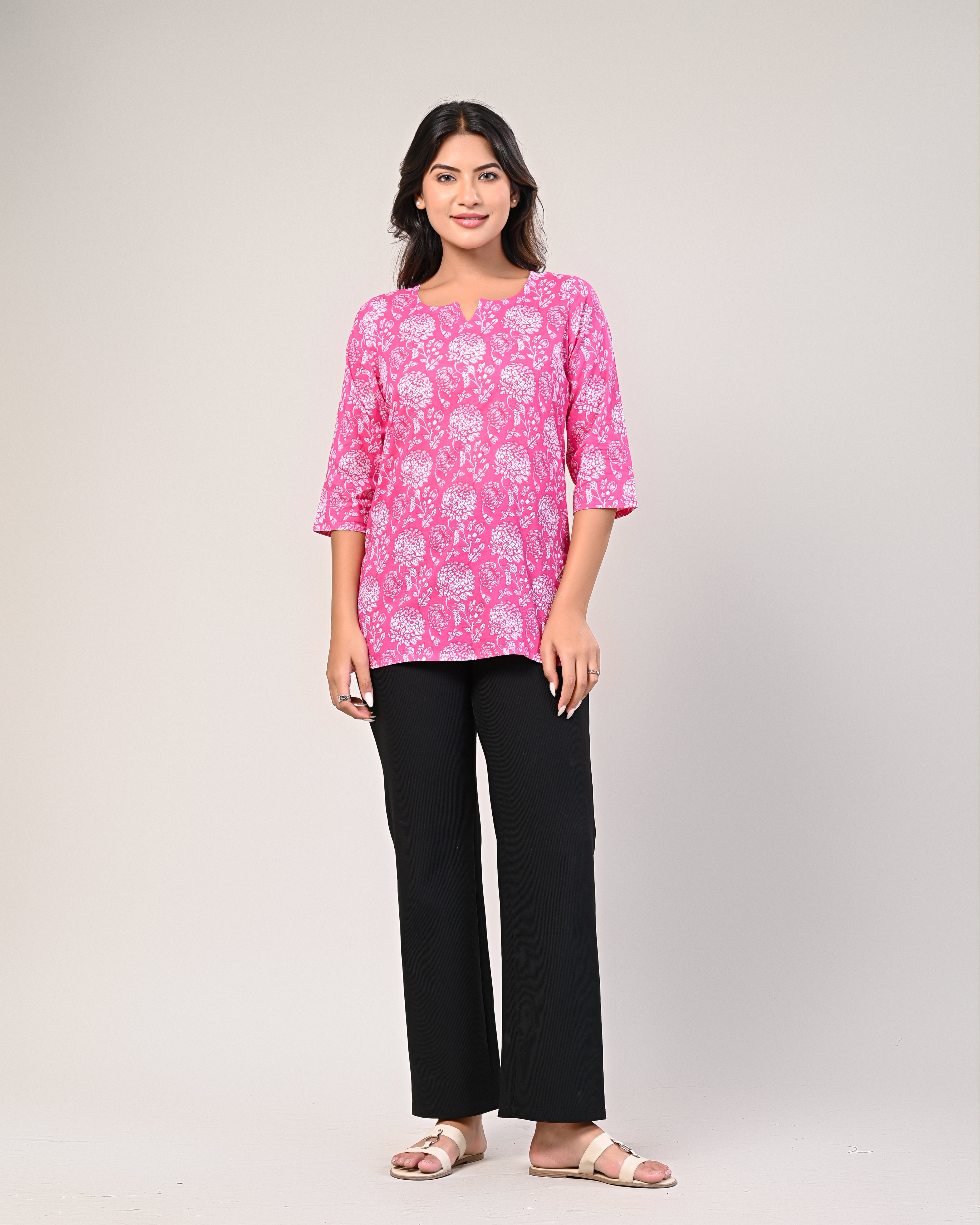 Women’s Pink Printed Kurti