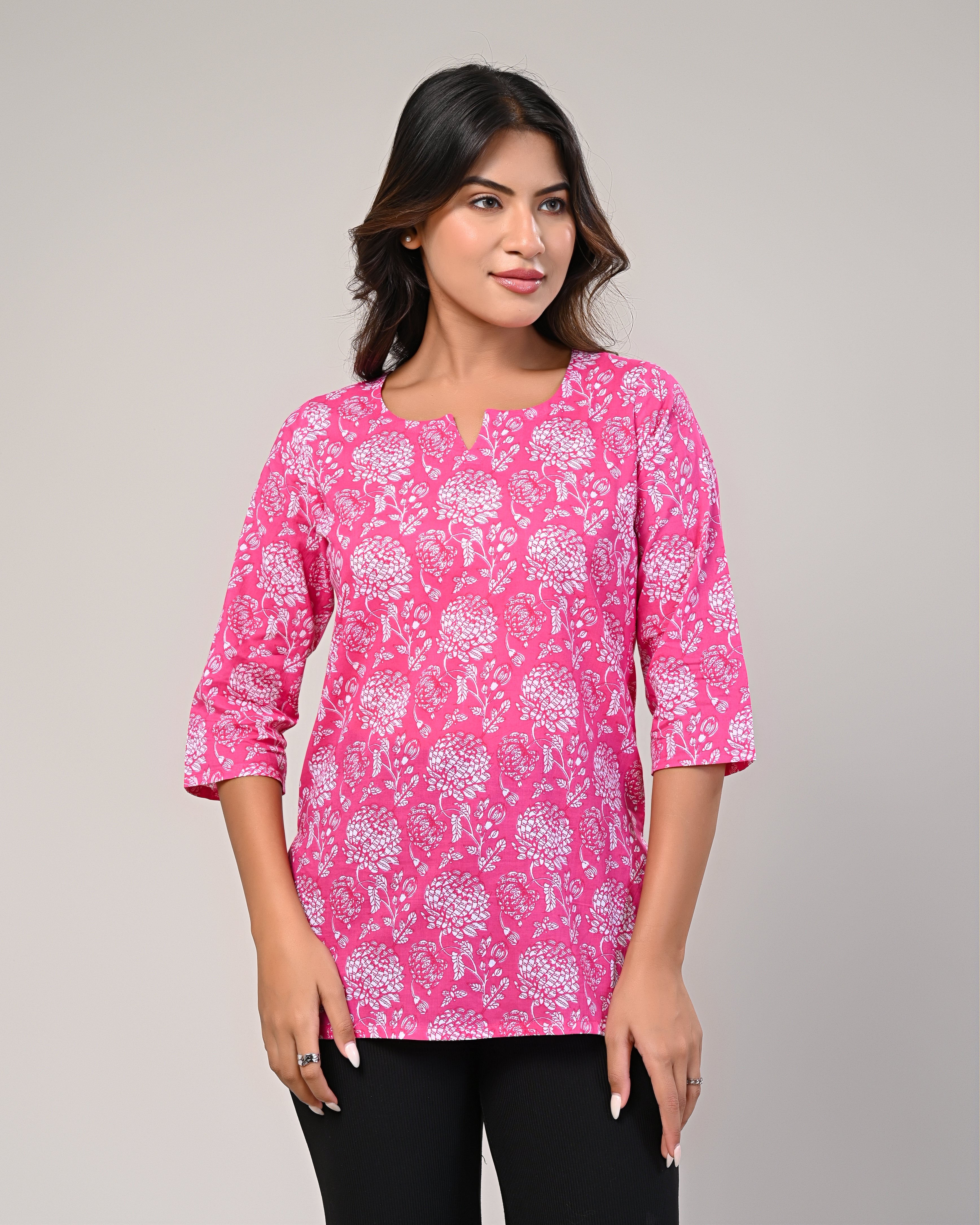 Women’s Pink Printed Kurti
