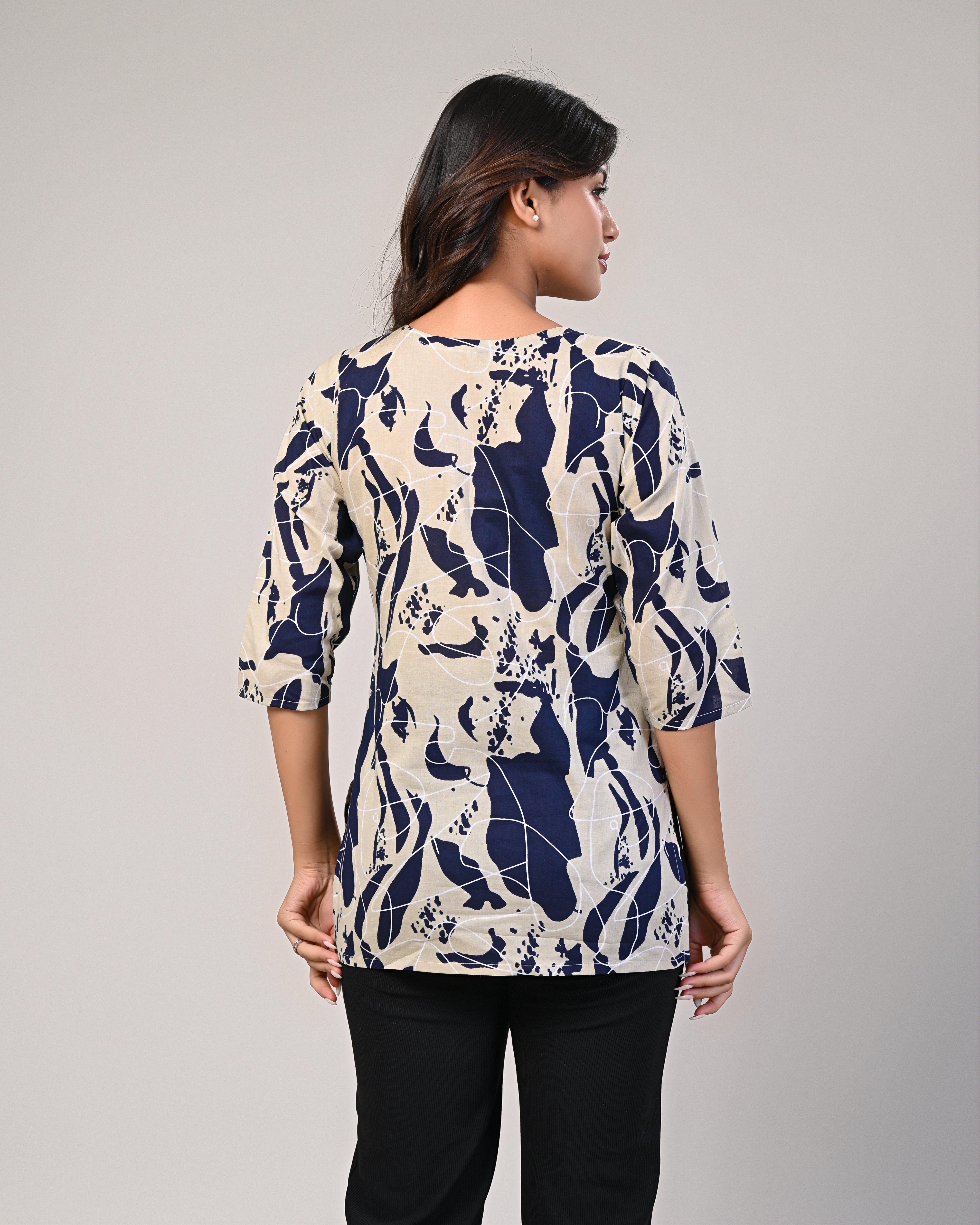 Women’s Navy Blue & Beige Printed Kurti