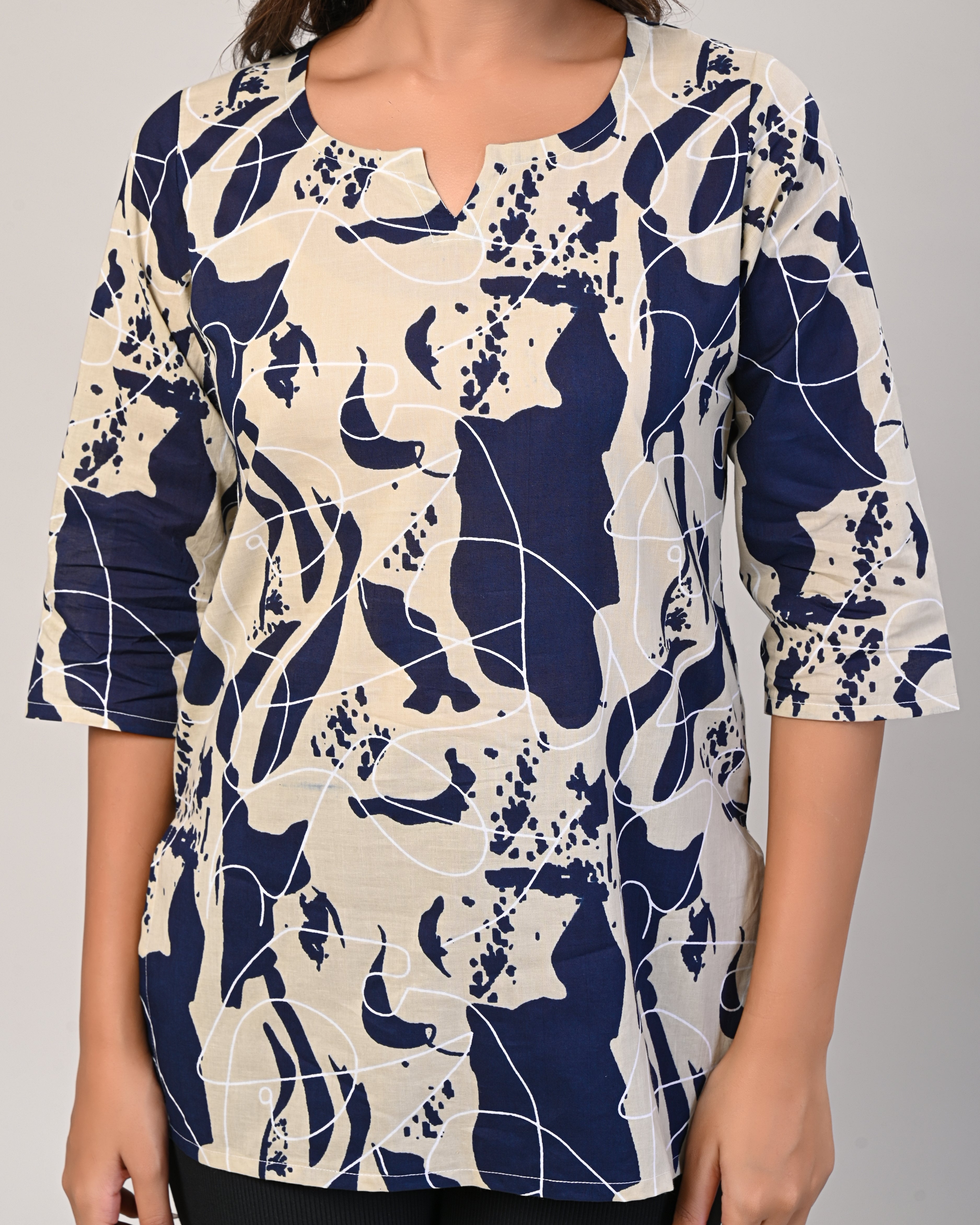 Women’s Navy Blue & Beige Printed Kurti