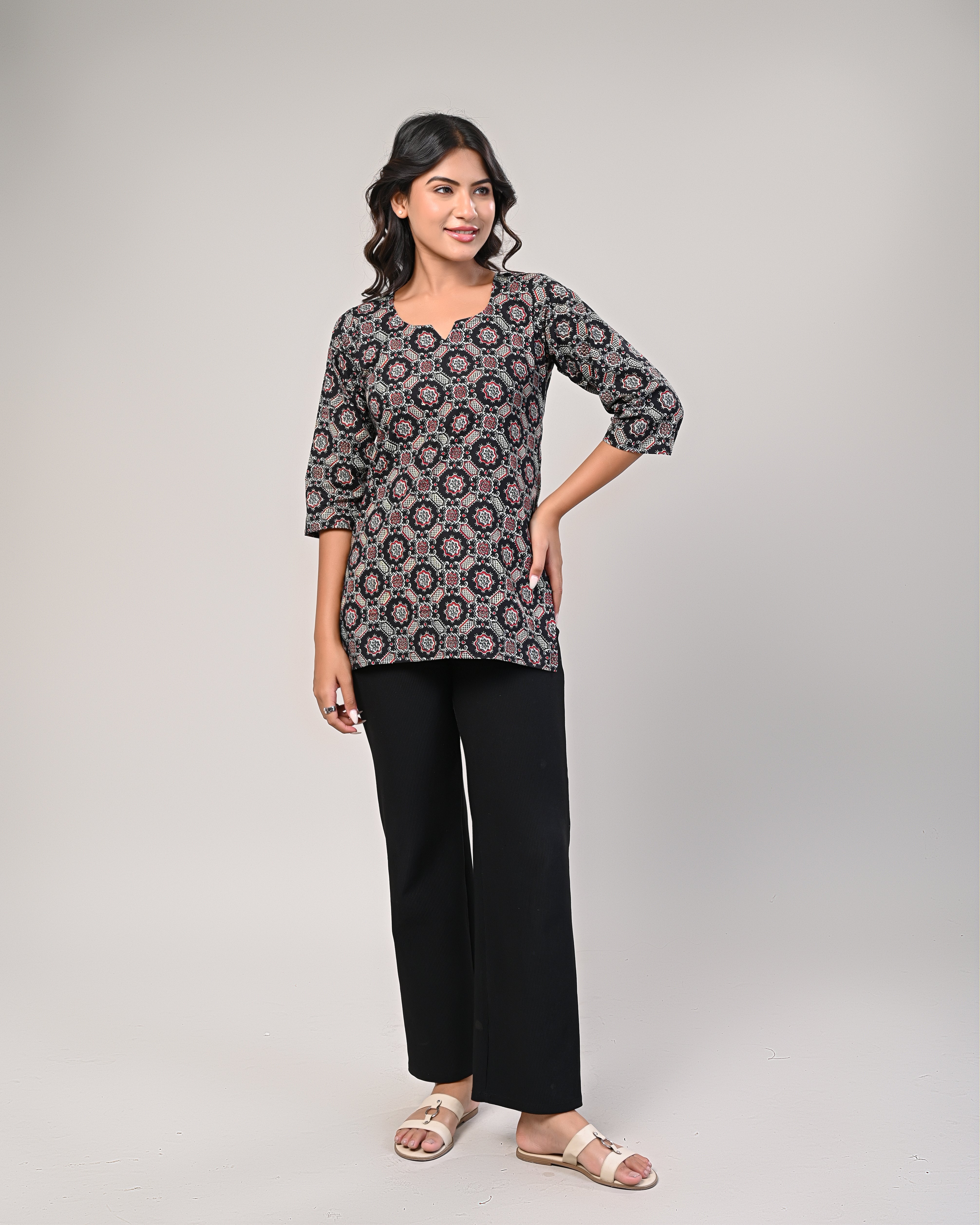 Women’s Black Printed Kurti