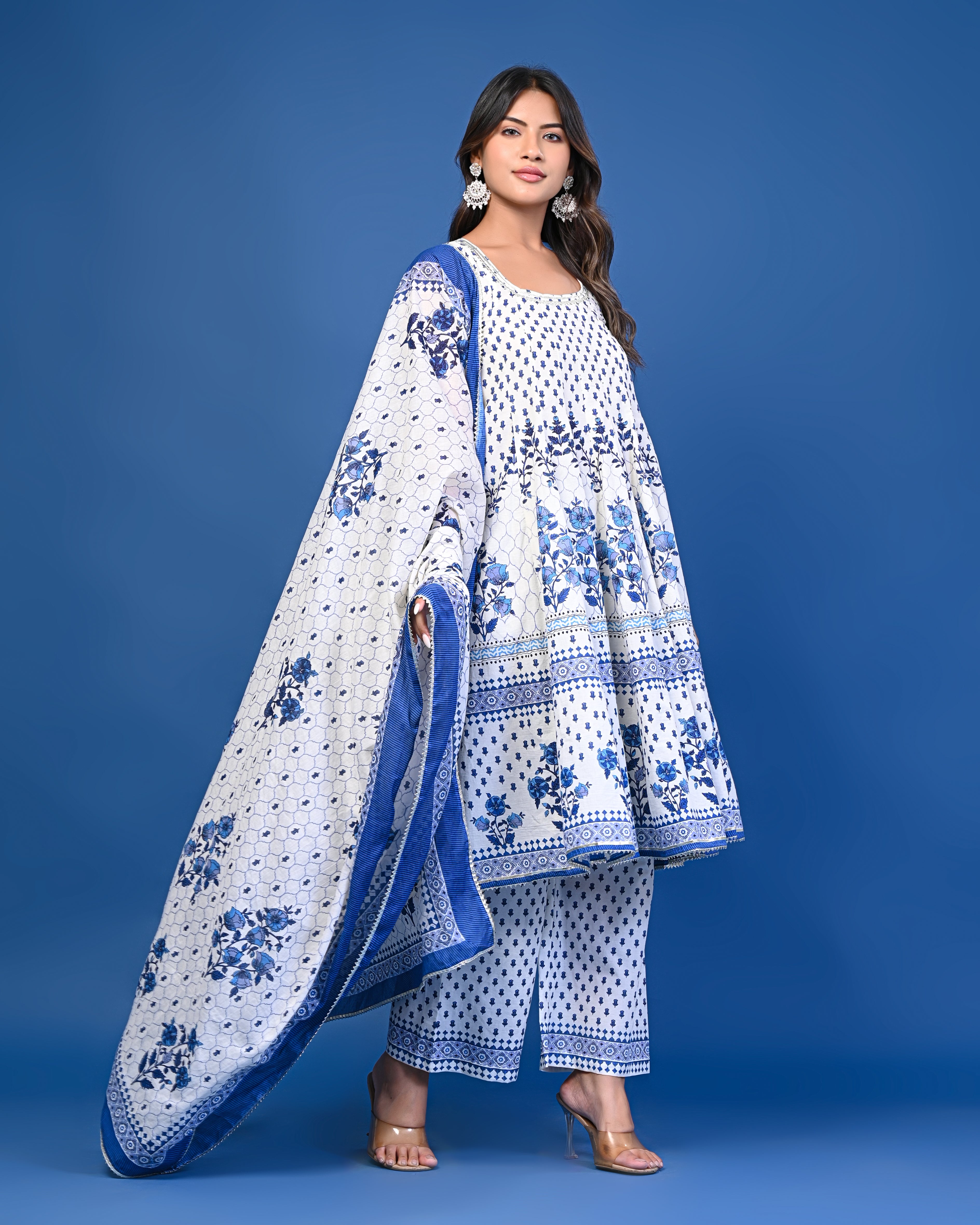 Blue & White Floral Printed 3-Piece Suit Set