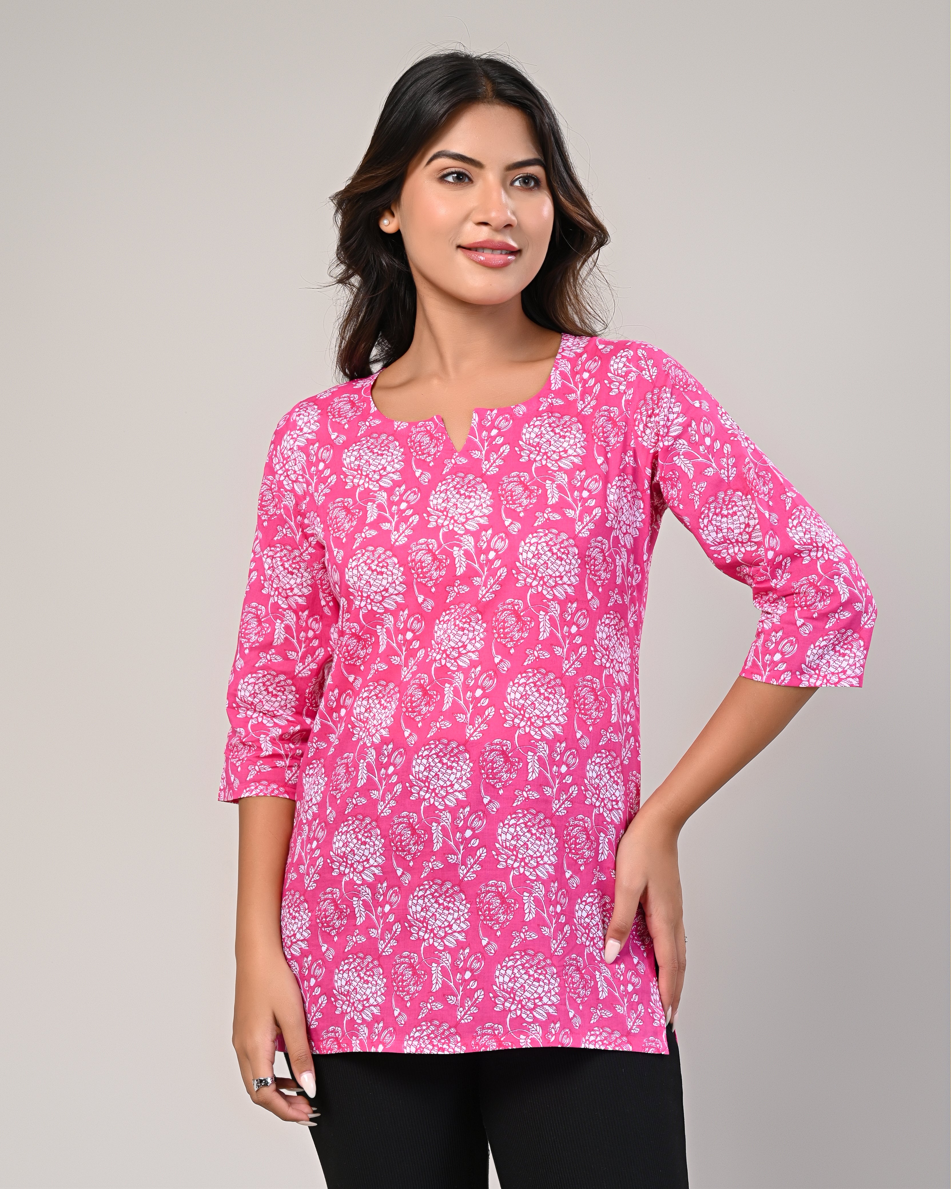 Women’s Pink Printed Kurti