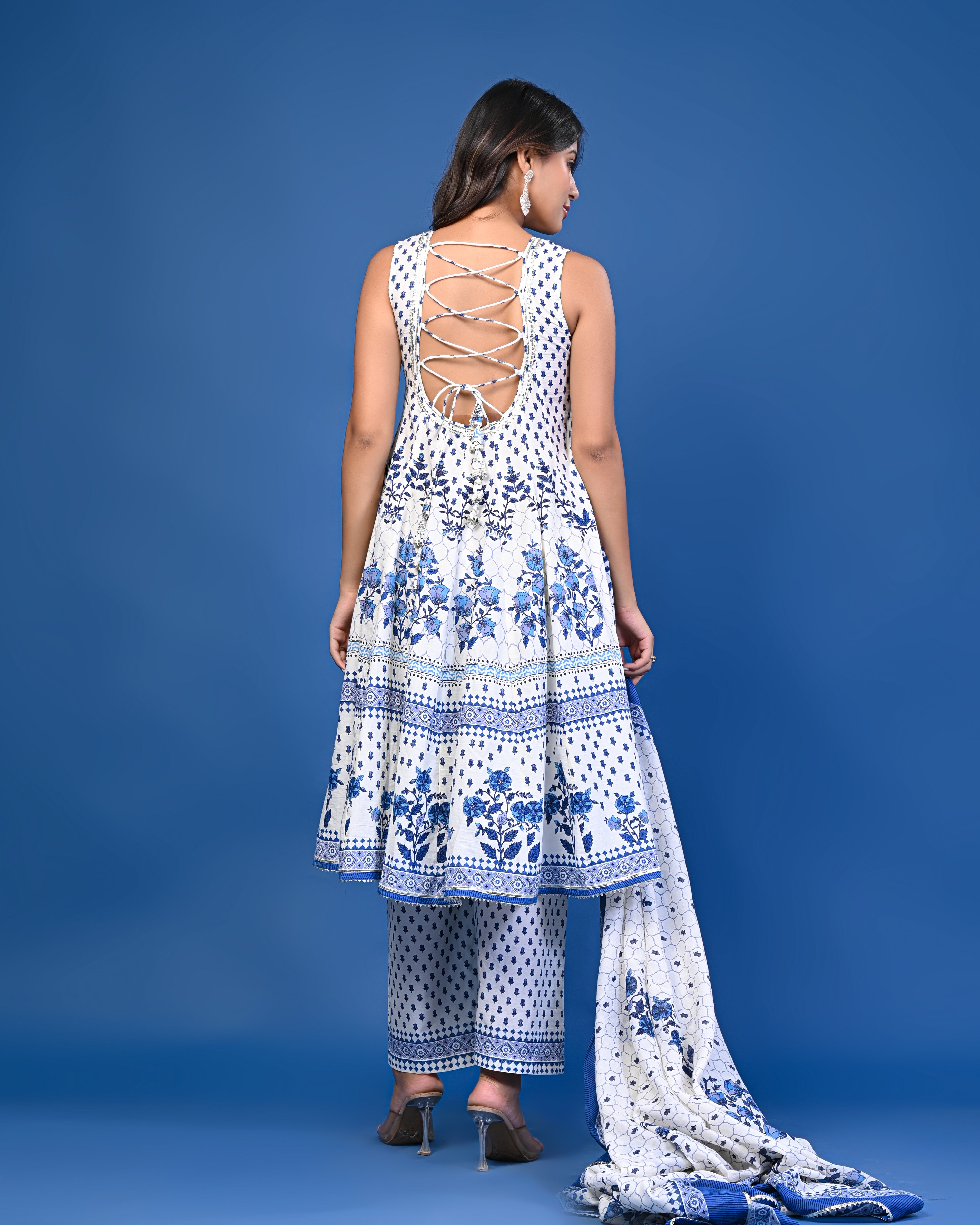 Blue & White Floral Printed 3-Piece Suit Set